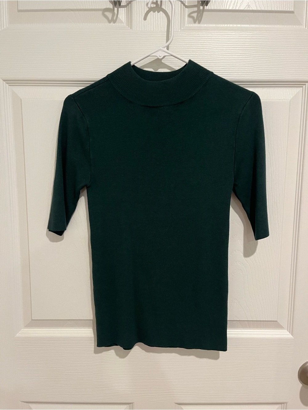 Impressions Boutique dark green third quarter sleeve sweater, size small